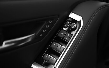 Toyota Land Cruiser, 2024 год, 13 990 000 рублей, 14 фотография
