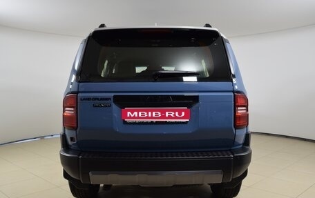 Toyota Land Cruiser Prado, 2024 год, 10 690 000 рублей, 6 фотография