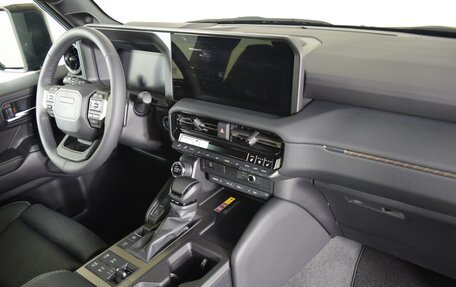 Toyota Land Cruiser Prado, 2024 год, 10 690 000 рублей, 9 фотография