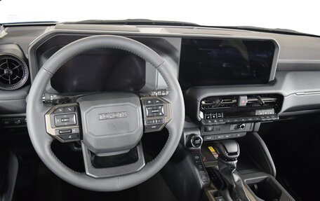 Toyota Land Cruiser Prado, 2024 год, 10 690 000 рублей, 16 фотография