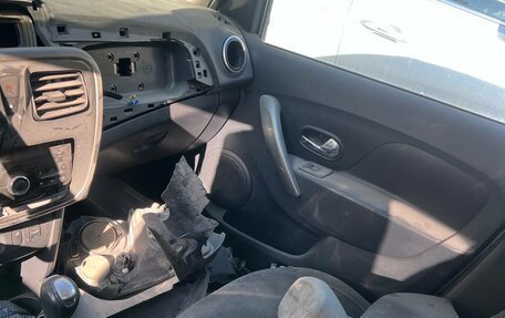 Renault Sandero II рестайлинг, 2017 год, 320 000 рублей, 8 фотография