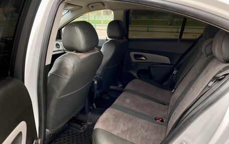 Chevrolet Cruze II, 2011 год, 720 000 рублей, 12 фотография