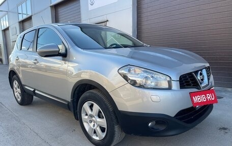 Nissan Qashqai, 2011 год, 840 000 рублей, 2 фотография