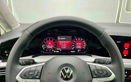 Volkswagen Golf VIII, 2022 год, 2 190 000 рублей, 7 фотография