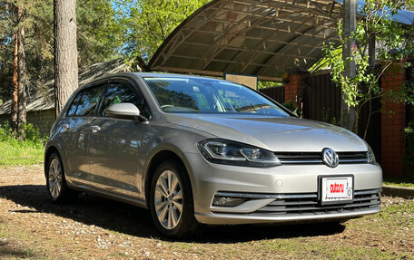 Volkswagen Golf VII, 2017 год, 1 600 000 рублей, 2 фотография