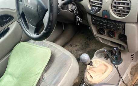 Renault Kangoo II рестайлинг, 2006 год, 250 000 рублей, 13 фотография