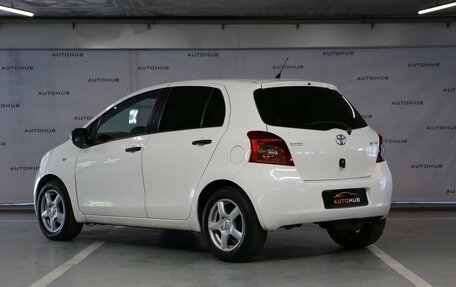 Toyota Yaris III рестайлинг, 2008 год, 490 000 рублей, 5 фотография