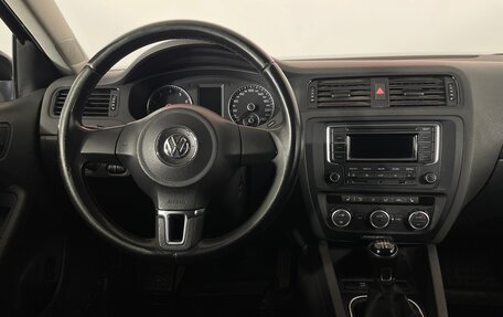 Volkswagen Jetta VI, 2014 год, 1 021 000 рублей, 14 фотография