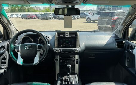 Toyota Land Cruiser Prado 150 рестайлинг 2, 2010 год, 2 490 000 рублей, 13 фотография