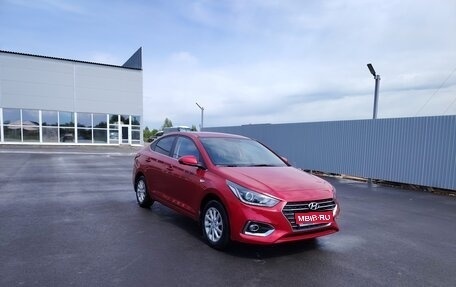 Hyundai Solaris II рестайлинг, 2017 год, 1 500 000 рублей, 1 фотография