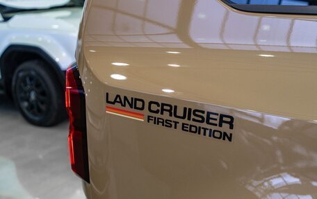 Toyota Land Cruiser Prado, 2024 год, 10 690 000 рублей, 9 фотография