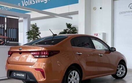 KIA Rio IV, 2017 год, 1 455 000 рублей, 2 фотография