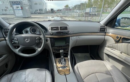 Mercedes-Benz E-Класс, 2006 год, 1 300 000 рублей, 20 фотография