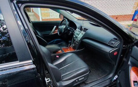 Toyota Camry, 2008 год, 1 150 000 рублей, 2 фотография
