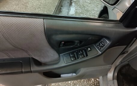 Subaru Forester, 2000 год, 750 000 рублей, 15 фотография