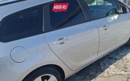 Opel Astra J, 2011 год, 700 000 рублей, 8 фотография