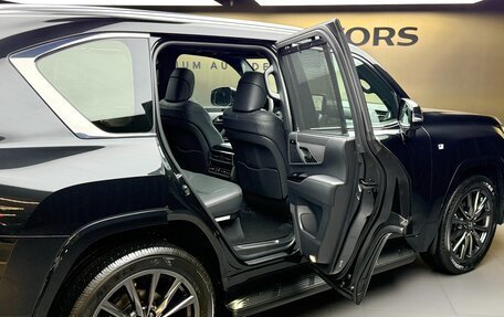 Lexus LX, 2024 год, 15 700 000 рублей, 31 фотография