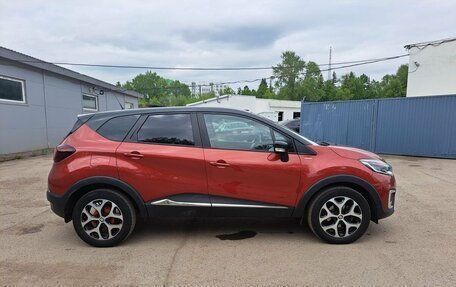 Renault Kaptur I рестайлинг, 2019 год, 1 700 000 рублей, 5 фотография