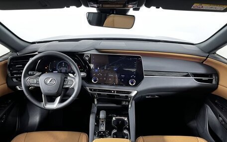 Lexus RX IV рестайлинг, 2024 год, 12 390 000 рублей, 14 фотография