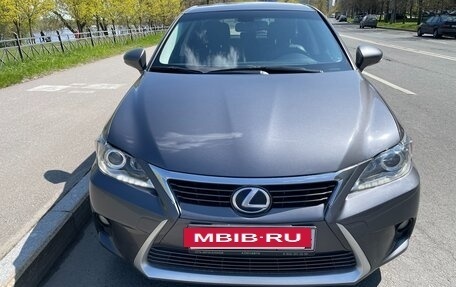 Lexus CT I рестайлинг, 2015 год, 1 960 000 рублей, 5 фотография