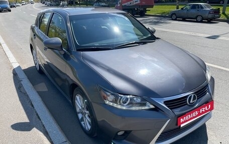 Lexus CT I рестайлинг, 2015 год, 1 960 000 рублей, 3 фотография