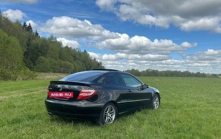 Mercedes-Benz C-Класс, 2006 год, 750 000 рублей, 3 фотография