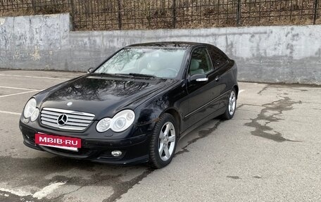 Mercedes-Benz C-Класс, 2006 год, 750 000 рублей, 7 фотография