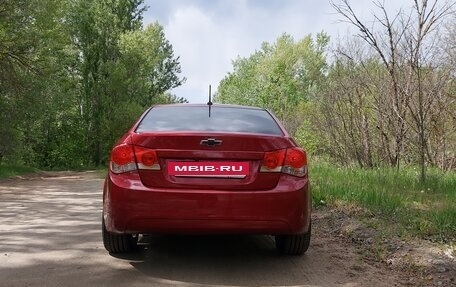 Chevrolet Cruze II, 2010 год, 870 000 рублей, 10 фотография