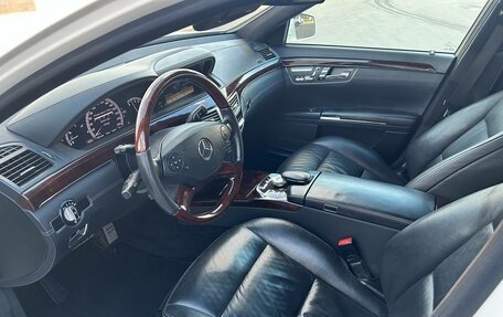 Mercedes-Benz S-Класс, 2011 год, 2 700 000 рублей, 24 фотография