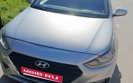 Hyundai Solaris II рестайлинг, 2018 год, 1 150 000 рублей, 2 фотография