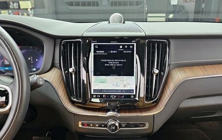 Volvo XC60 II, 2021 год, 3 680 000 рублей, 5 фотография