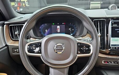 Volvo XC60 II, 2021 год, 3 680 000 рублей, 12 фотография