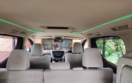 Toyota Alphard III, 2016 год, 3 600 000 рублей, 2 фотография