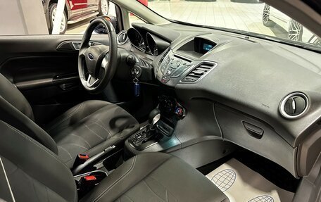 Ford Fiesta, 2016 год, 950 000 рублей, 16 фотография