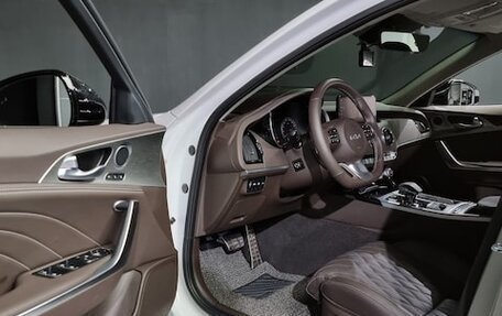 KIA Stinger I, 2022 год, 4 394 016 рублей, 9 фотография