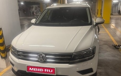Volkswagen Tiguan II, 2018 год, 3 000 000 рублей, 1 фотография
