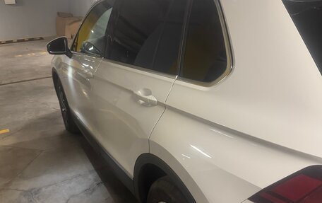 Volkswagen Tiguan II, 2018 год, 3 000 000 рублей, 4 фотография