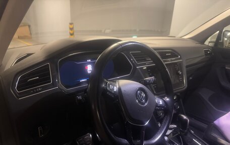 Volkswagen Tiguan II, 2018 год, 3 000 000 рублей, 9 фотография