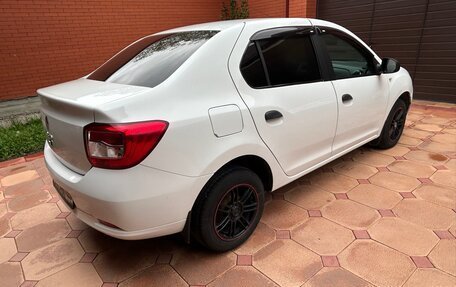 Renault Logan II, 2014 год, 575 000 рублей, 4 фотография