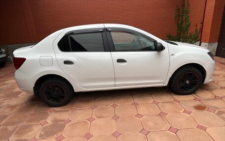 Renault Logan II, 2014 год, 575 000 рублей, 3 фотография