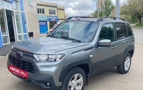 Chevrolet Niva I рестайлинг, 2016 год, 670 000 рублей, 4 фотография