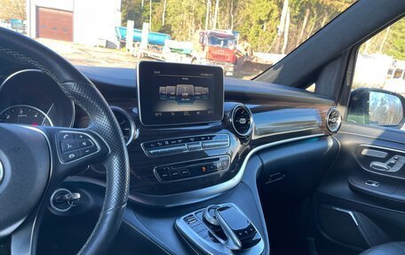Mercedes-Benz V-Класс, 2019 год, 5 000 000 рублей, 12 фотография