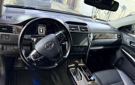 Toyota Camry, 2017 год, 2 500 000 рублей, 5 фотография