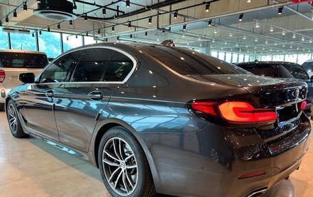 BMW 5 серия, 2021 год, 4 200 000 рублей, 3 фотография