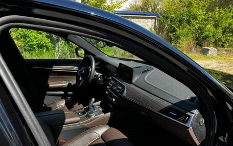 BMW 5 серия, 2019 год, 5 300 000 рублей, 8 фотография