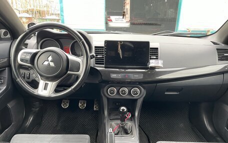 Mitsubishi Lancer Evolution IX, 2008 год, 2 950 000 рублей, 7 фотография