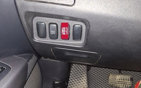 Mitsubishi Outlander III рестайлинг 3, 2008 год, 1 300 000 рублей, 11 фотография