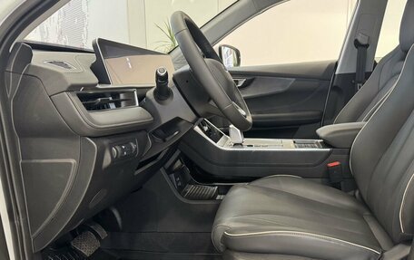 Chery Tiggo 4 I рестайлинг, 2025 год, 2 420 000 рублей, 10 фотография