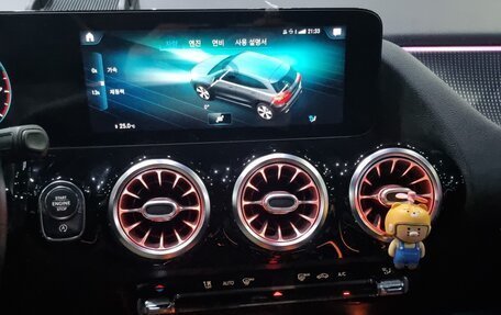 Mercedes-Benz GLA, 2021 год, 3 100 000 рублей, 11 фотография