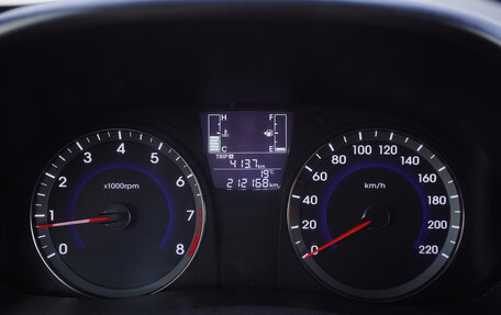 Hyundai Solaris II рестайлинг, 2014 год, 848 000 рублей, 13 фотография